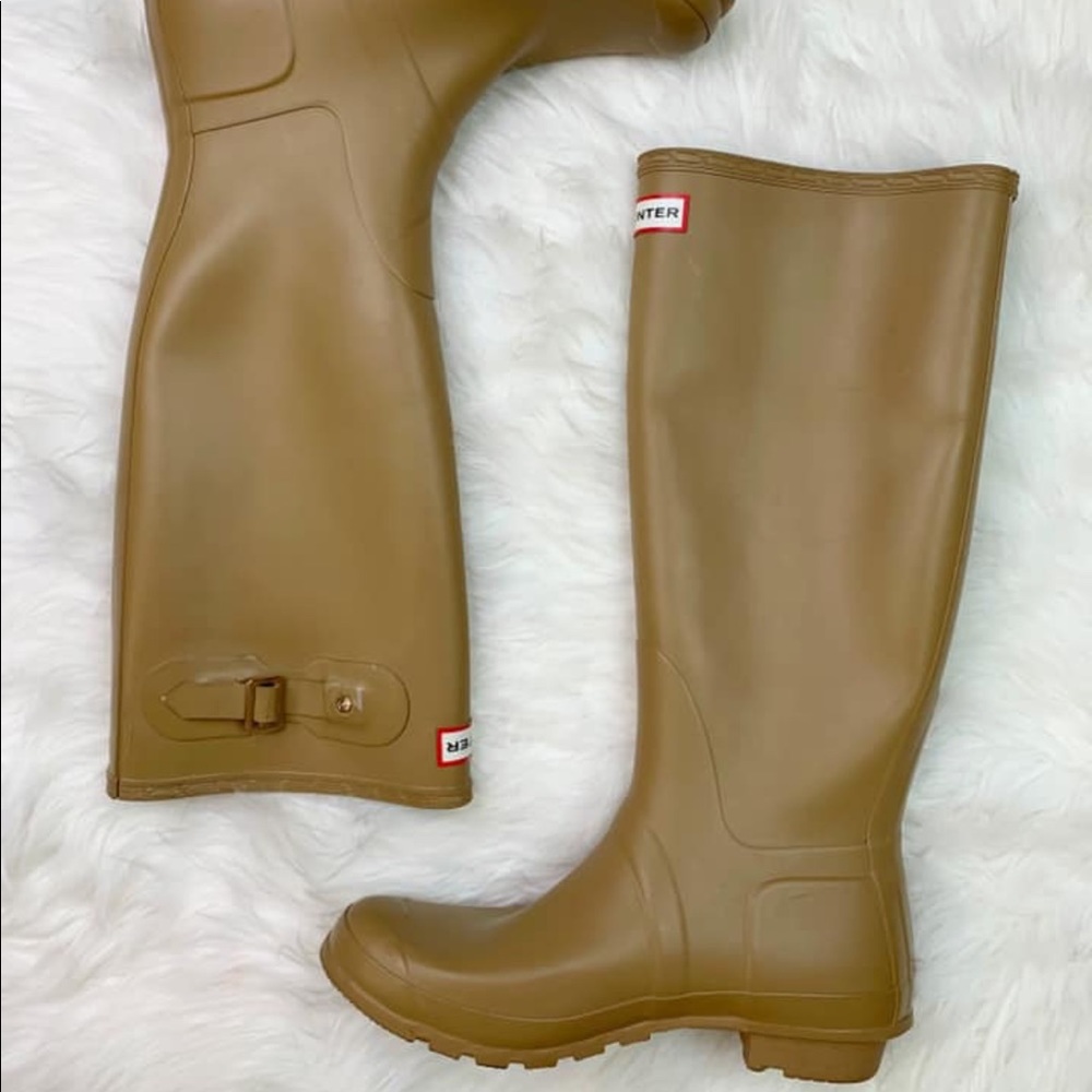 HUNTER RAIN BOOTS